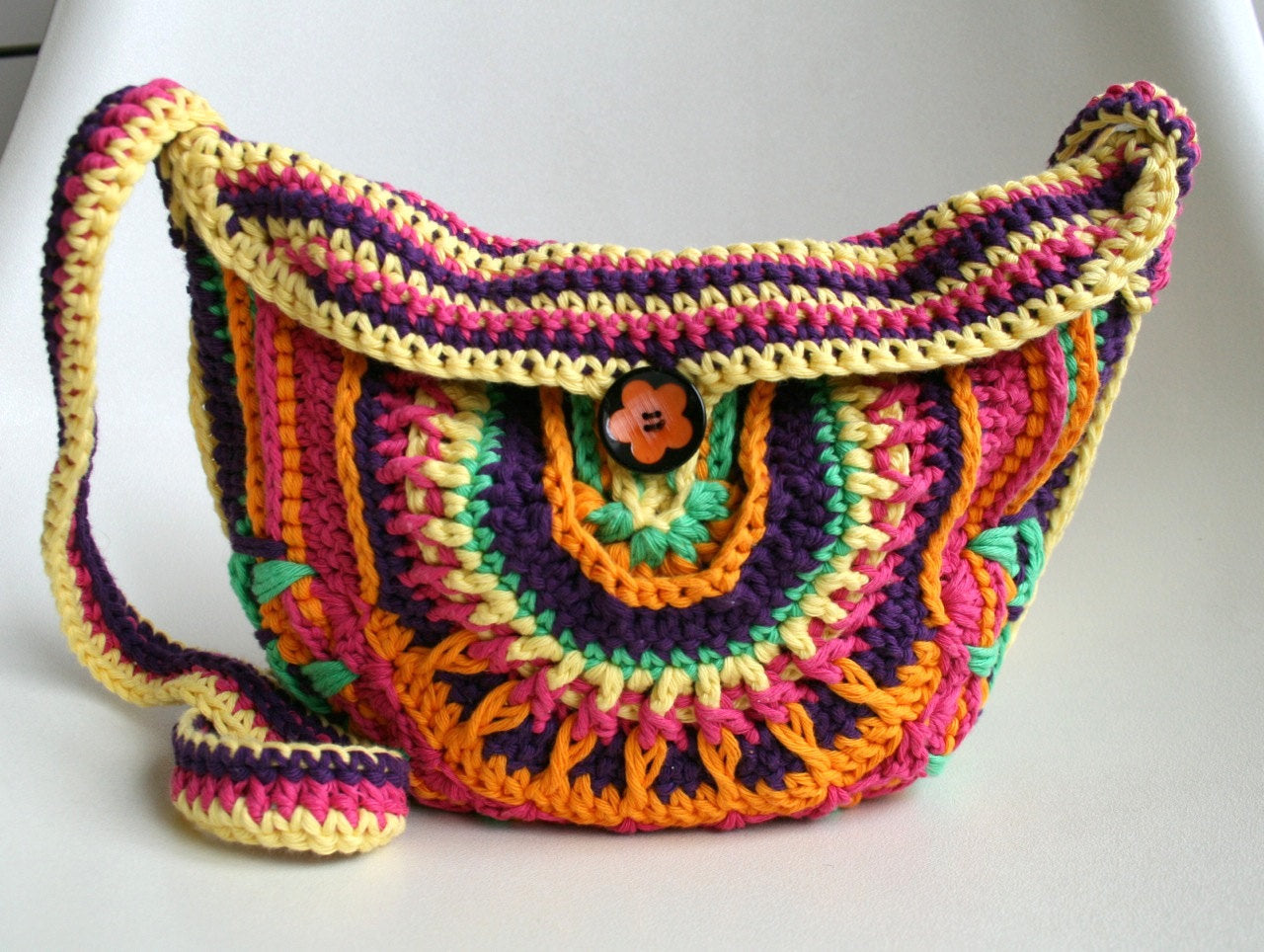Summer mandala crochet bag pattern