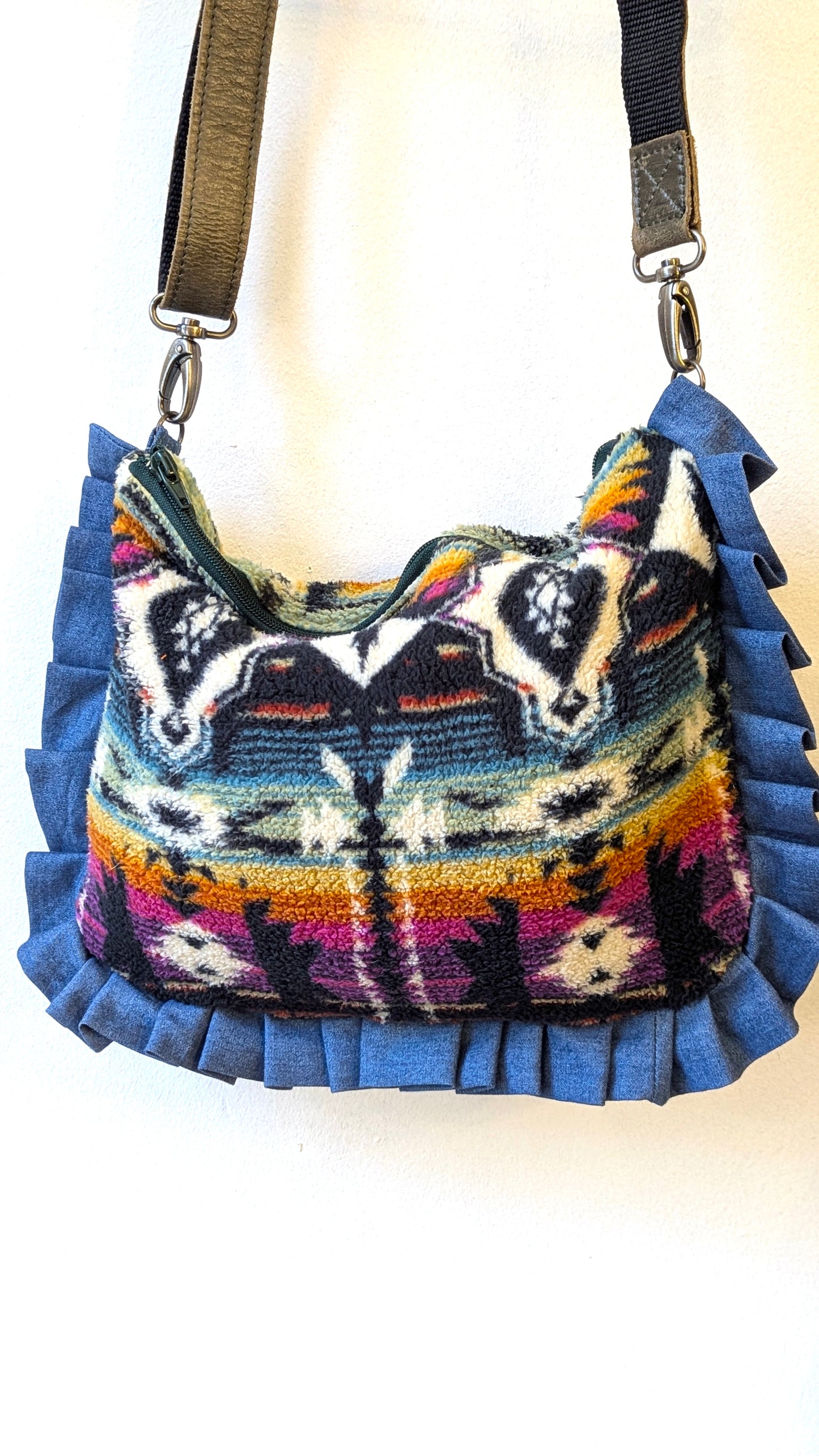 Upcycle boho bag with denim ruffle