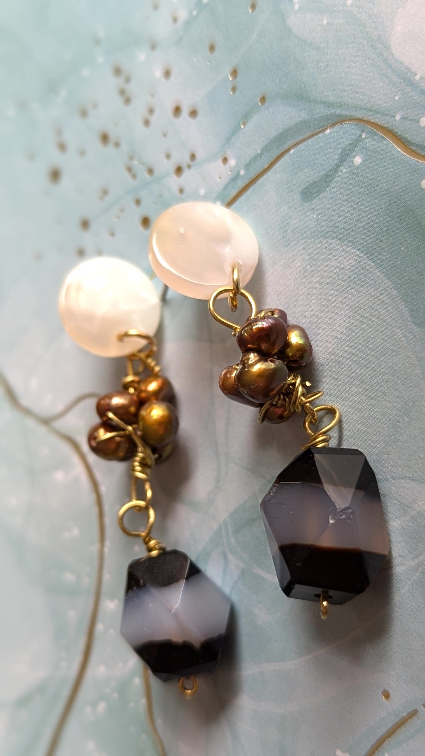 Fresh water pearl clusters earrings