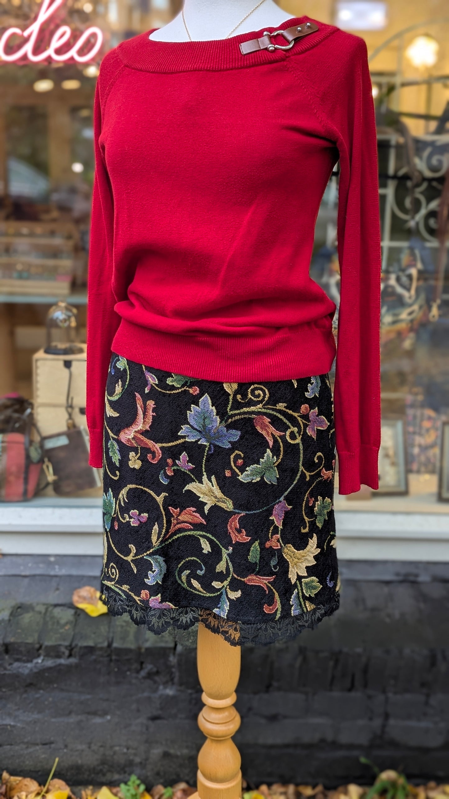 Vintage Tapestry mini skirt