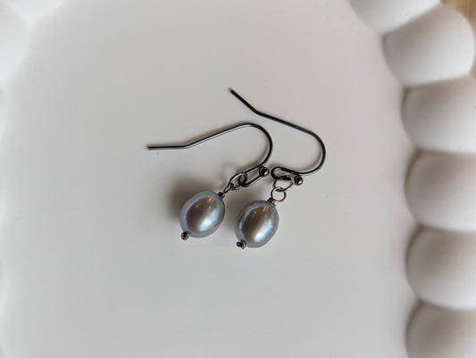 Fresh Water Pearl Earrings