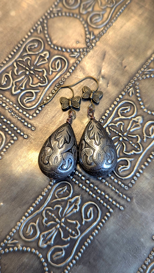 Vintage Style Butterfly Teardrop Filigree Earrings